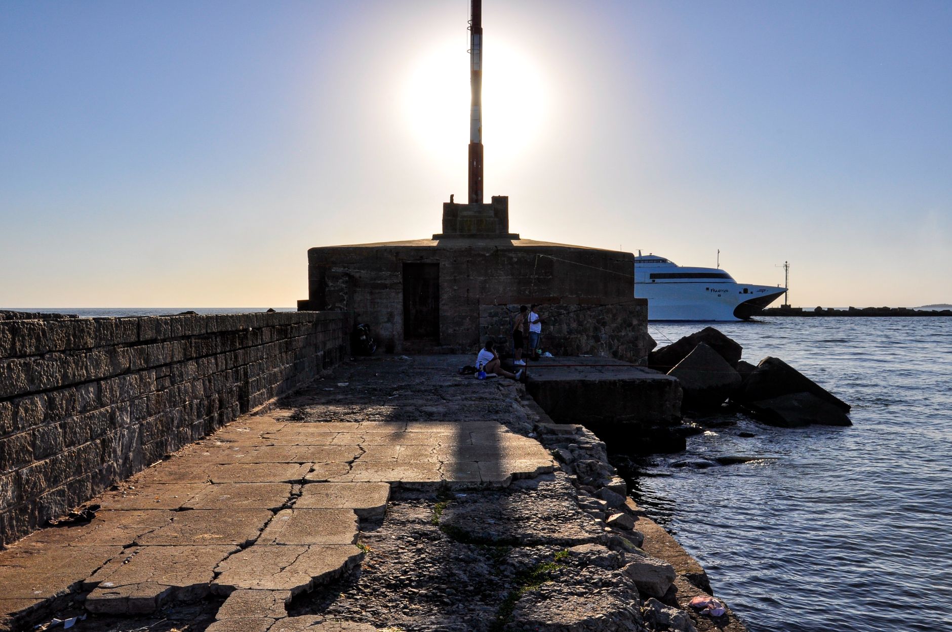Benevento's Arch to Brindisi's Column: Reaching the Adriatic