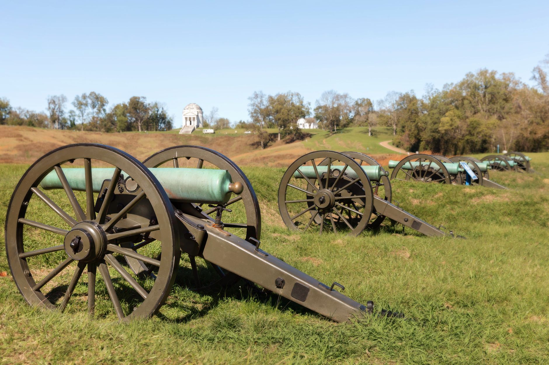 Cannon rows along the tour road at Vicksburg National Military Park.
