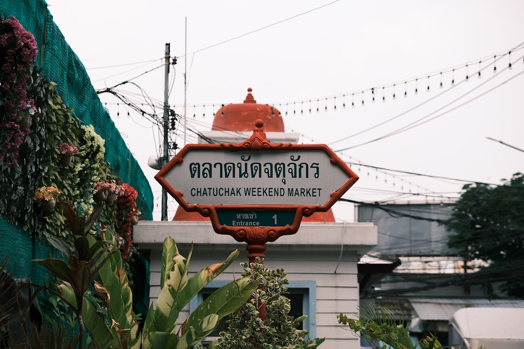 A Full Weekend Morning at Chatuchak Market