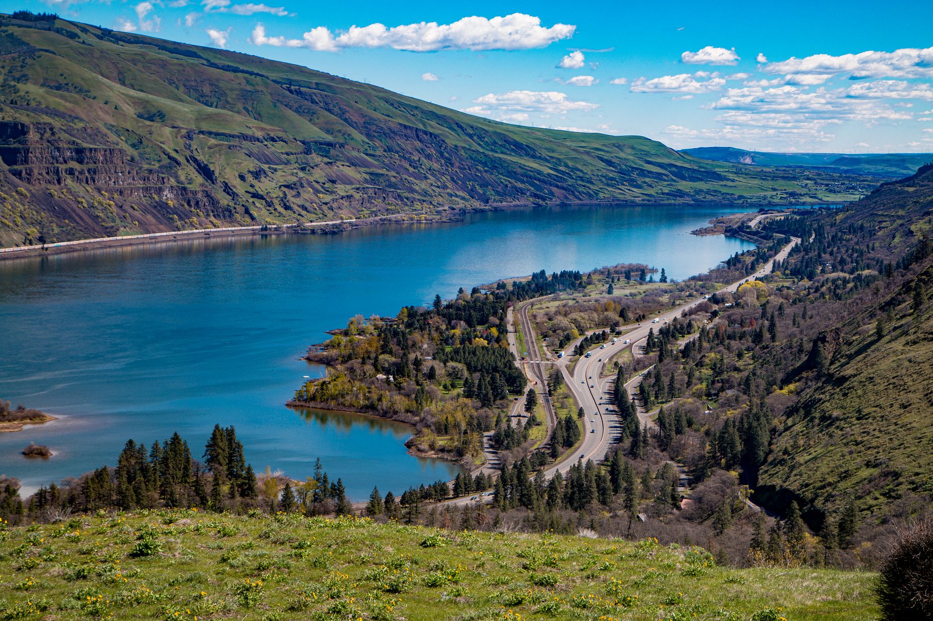 The Drive to Willamette Valley via the Columbia Gorge