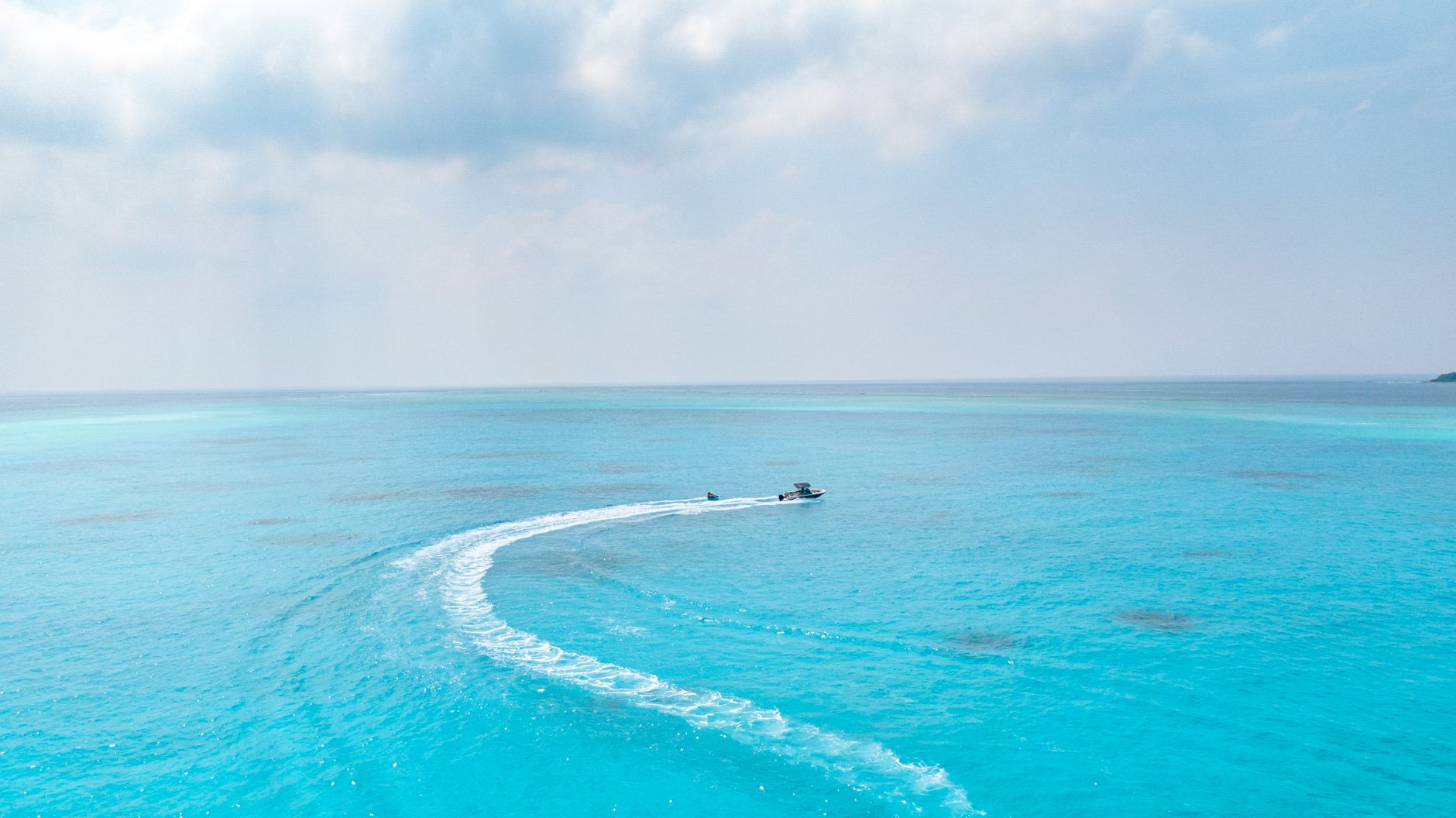 Eydhafushi, and the Slow Walk Back to a Seaplane Window