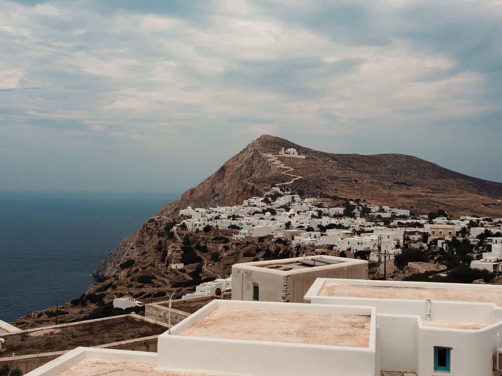 Folegandros: The Minimal Option