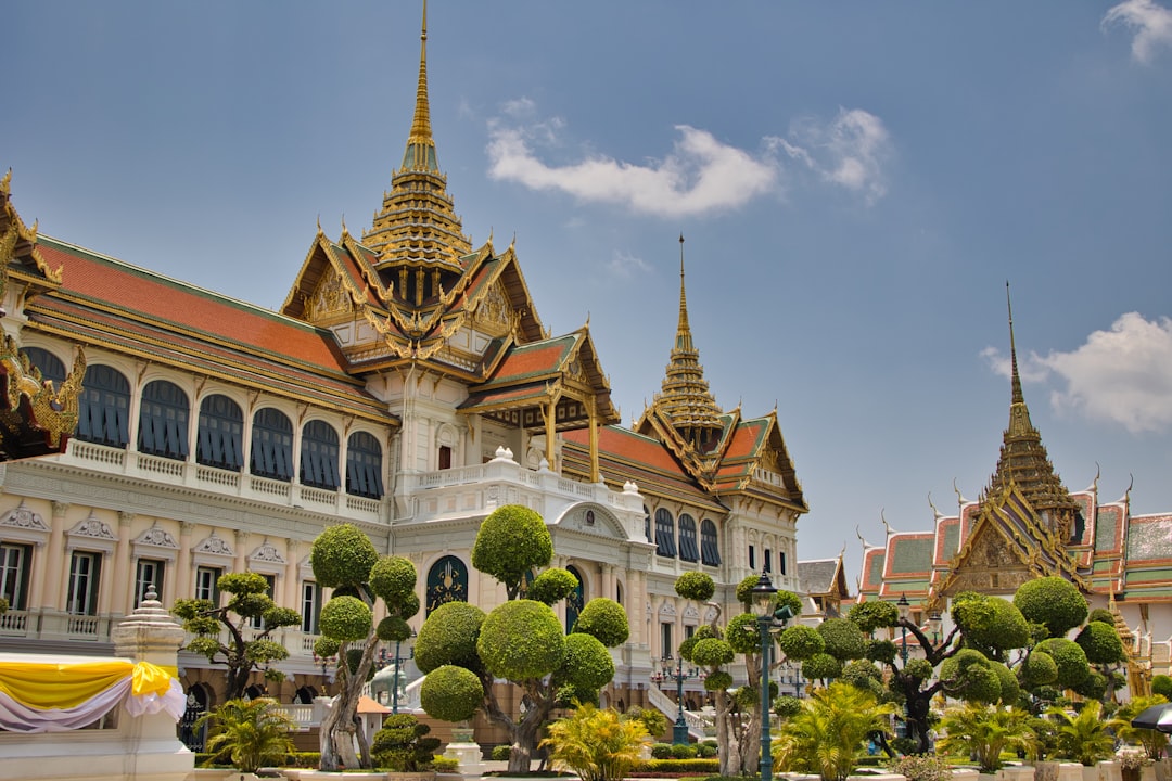 The Grand Palace and Wat Pho Before the Coach Buses Arrive