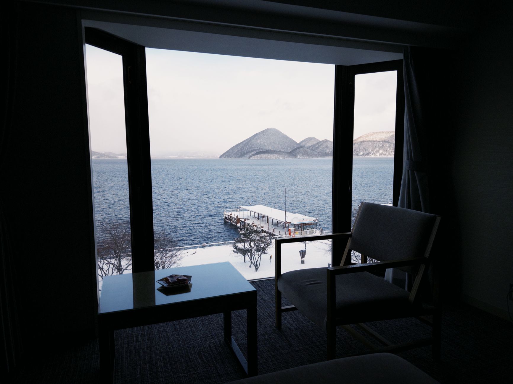 Last Turns Near Niseko, a Soak by Lake Toya, and the Drive Back to Chitose