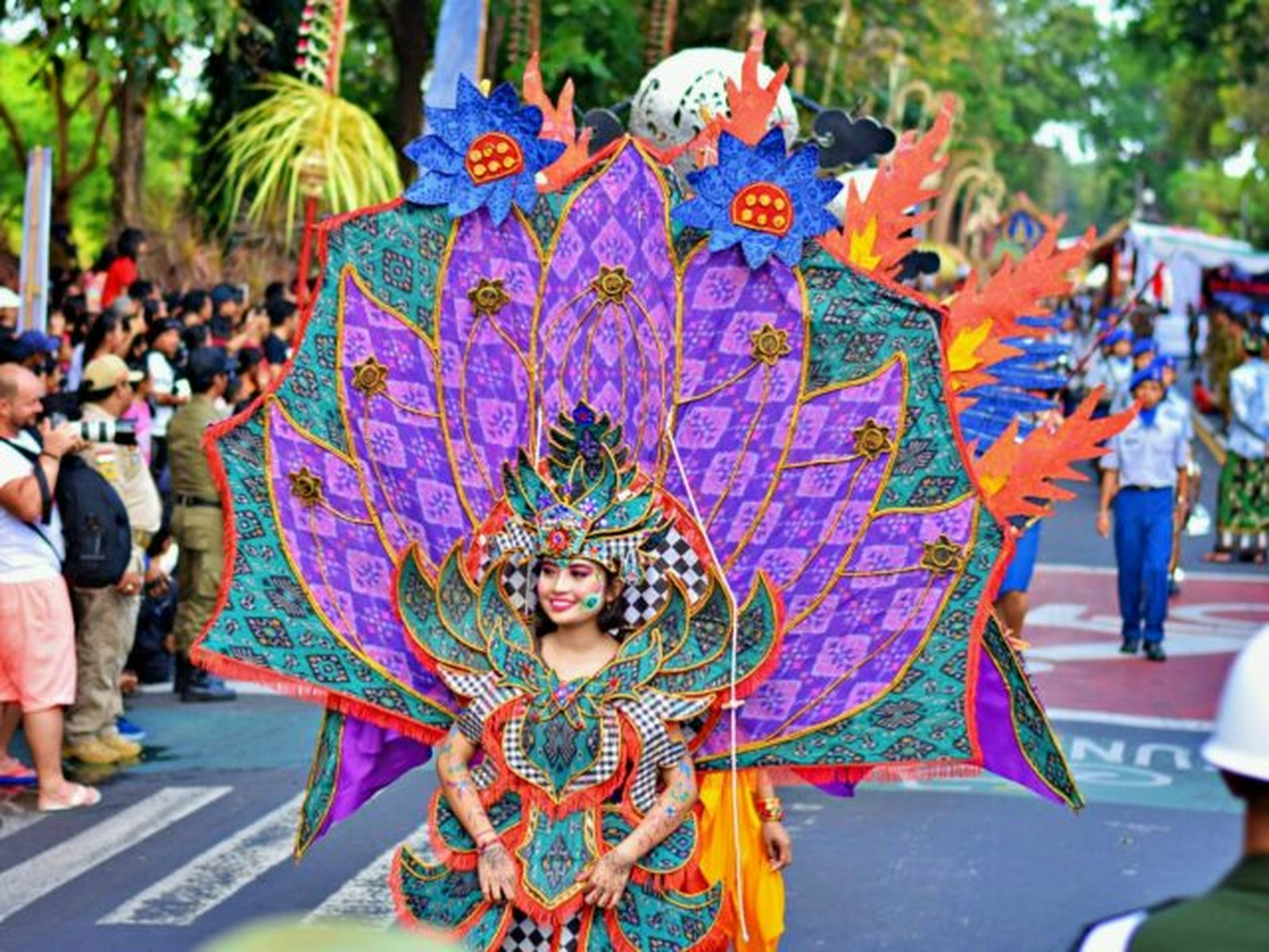 The Nang Sangkhan Procession