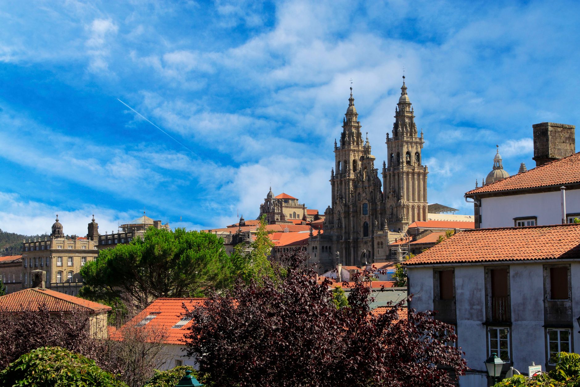 O Pedrouzo to Santiago de Compostela — Monte do Gozo and the Praza do Obradoiro