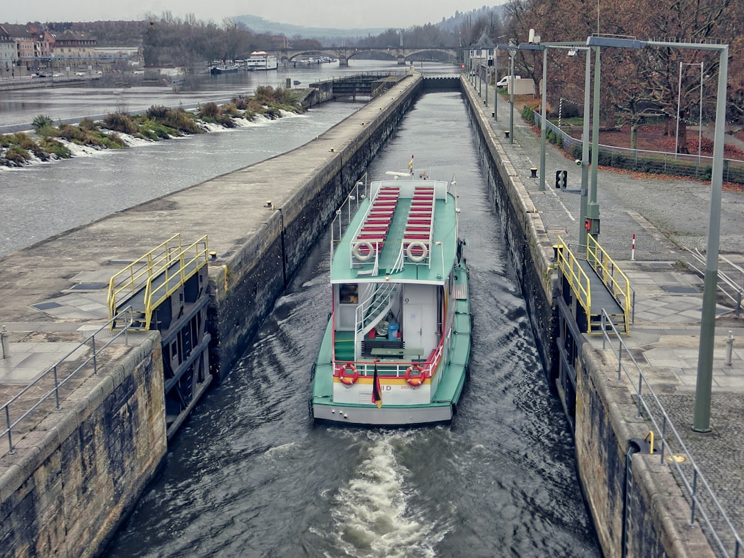 Ships queued inside a chamber of the five-stage ship lock at Sandouping.