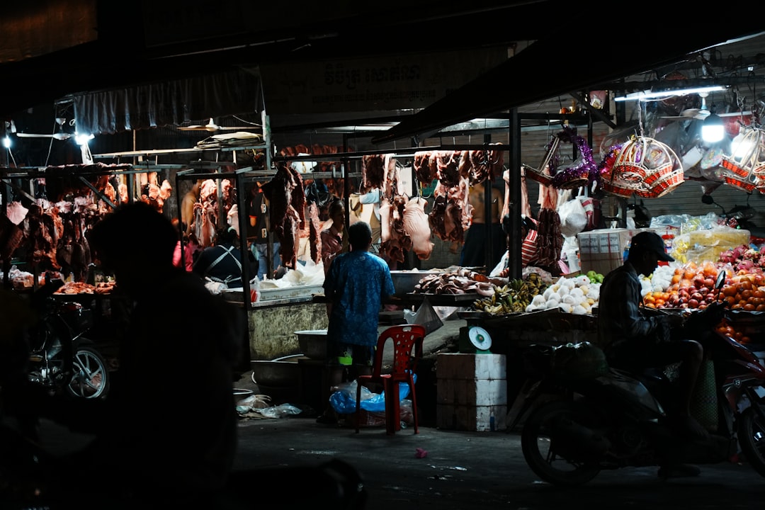 Old Market by Day, Kroeung Curry by Night