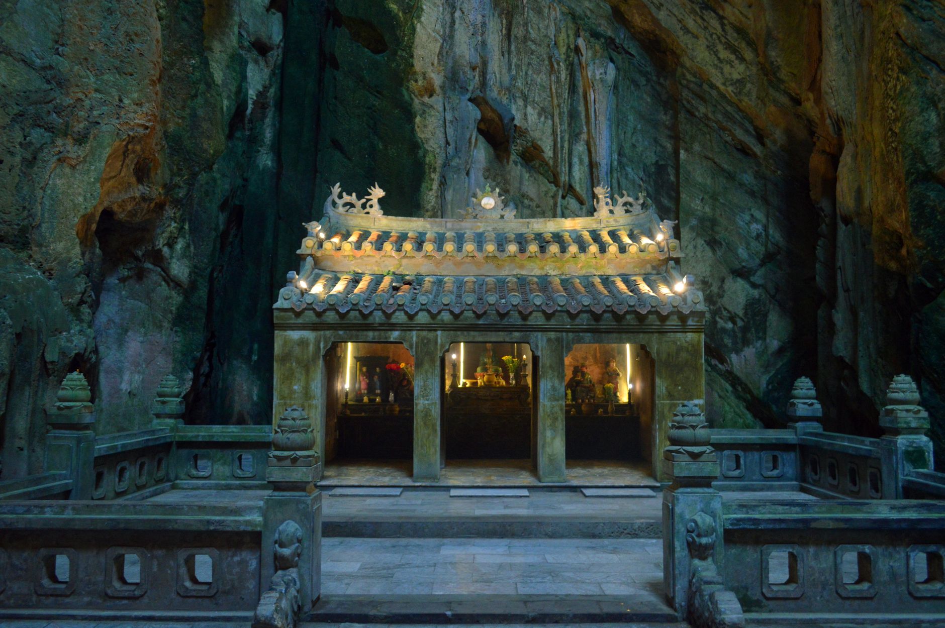 Sunlight through the skylight of Huyen Khong Cave.